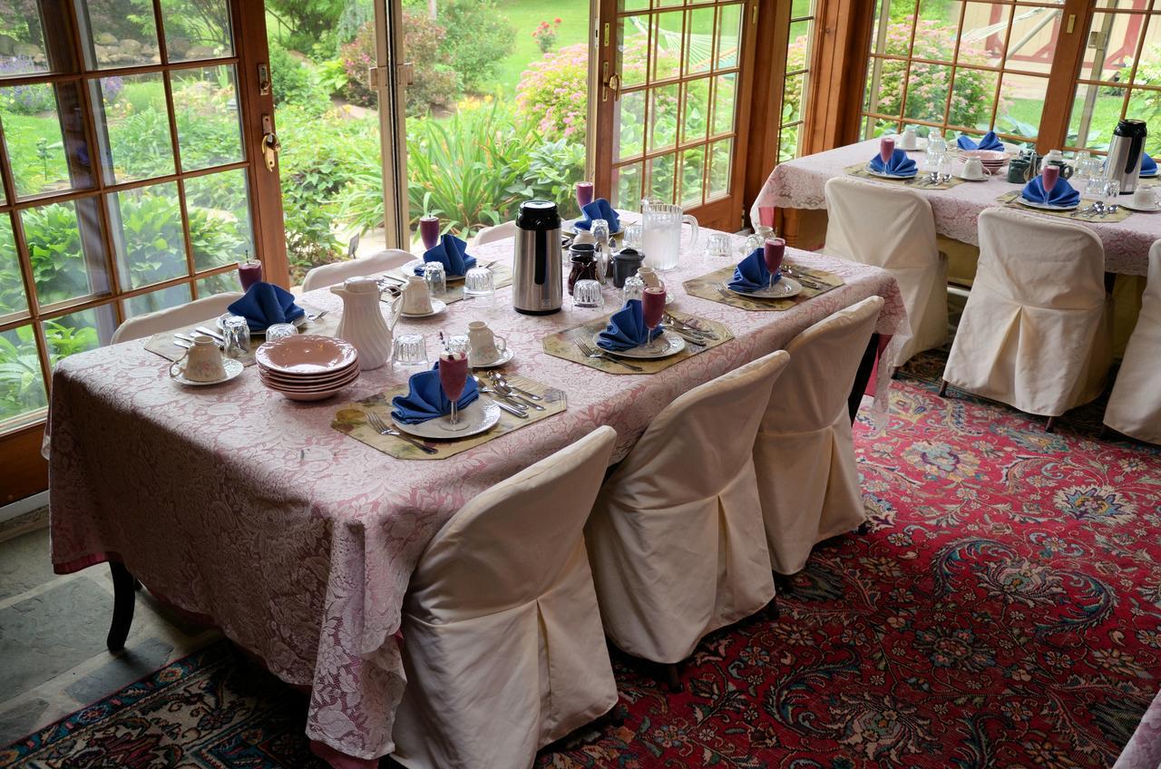 Narvon Churchtown Inn Bed And Breakfast المظهر الخارجي الصورة